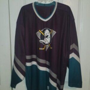 CCM Mighty Ducks Hockey Jersey – Men’s XL, Y2K, Vintage